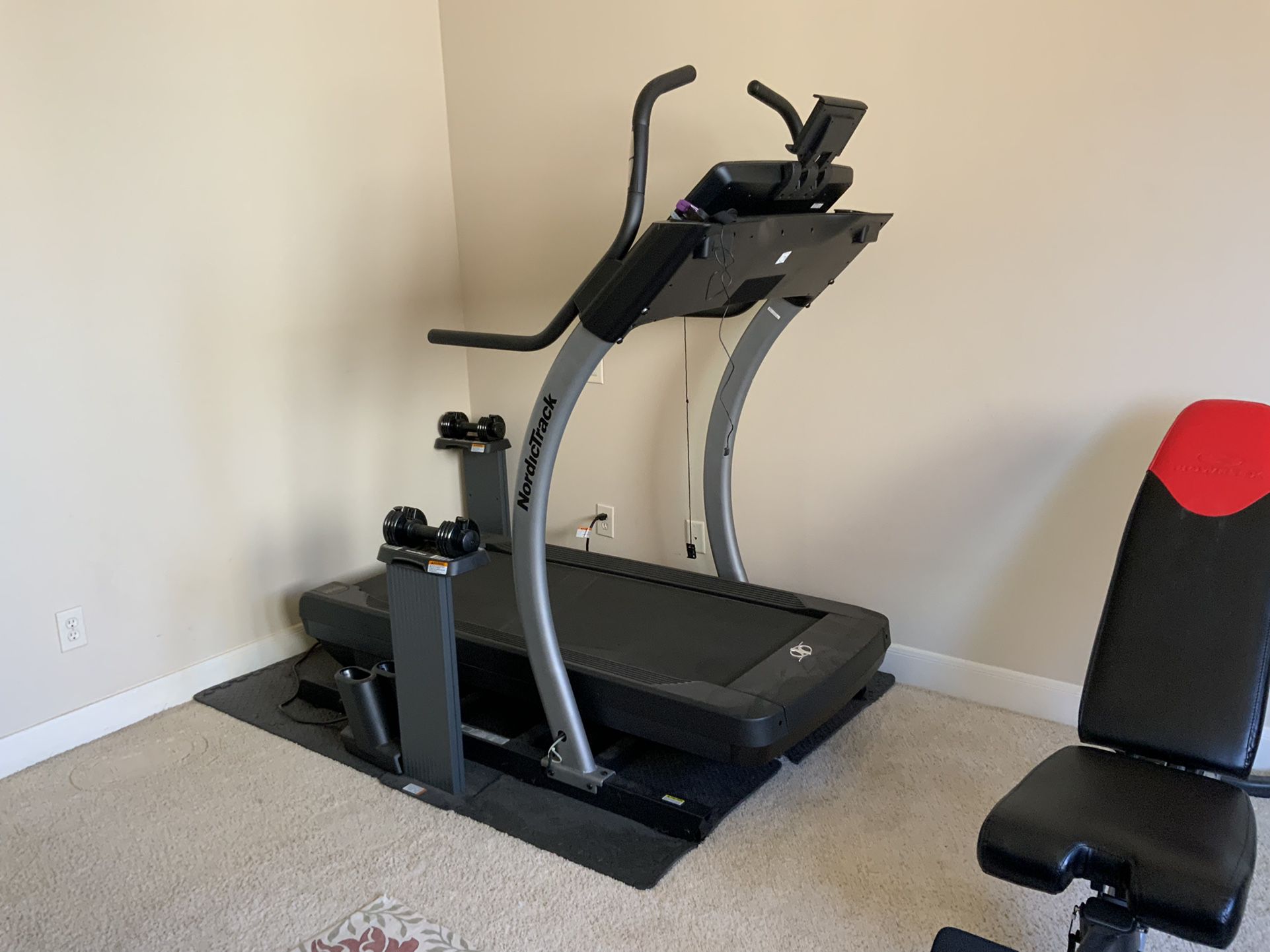 NordicTrack Incline/decline Treadmill with Extended Deck