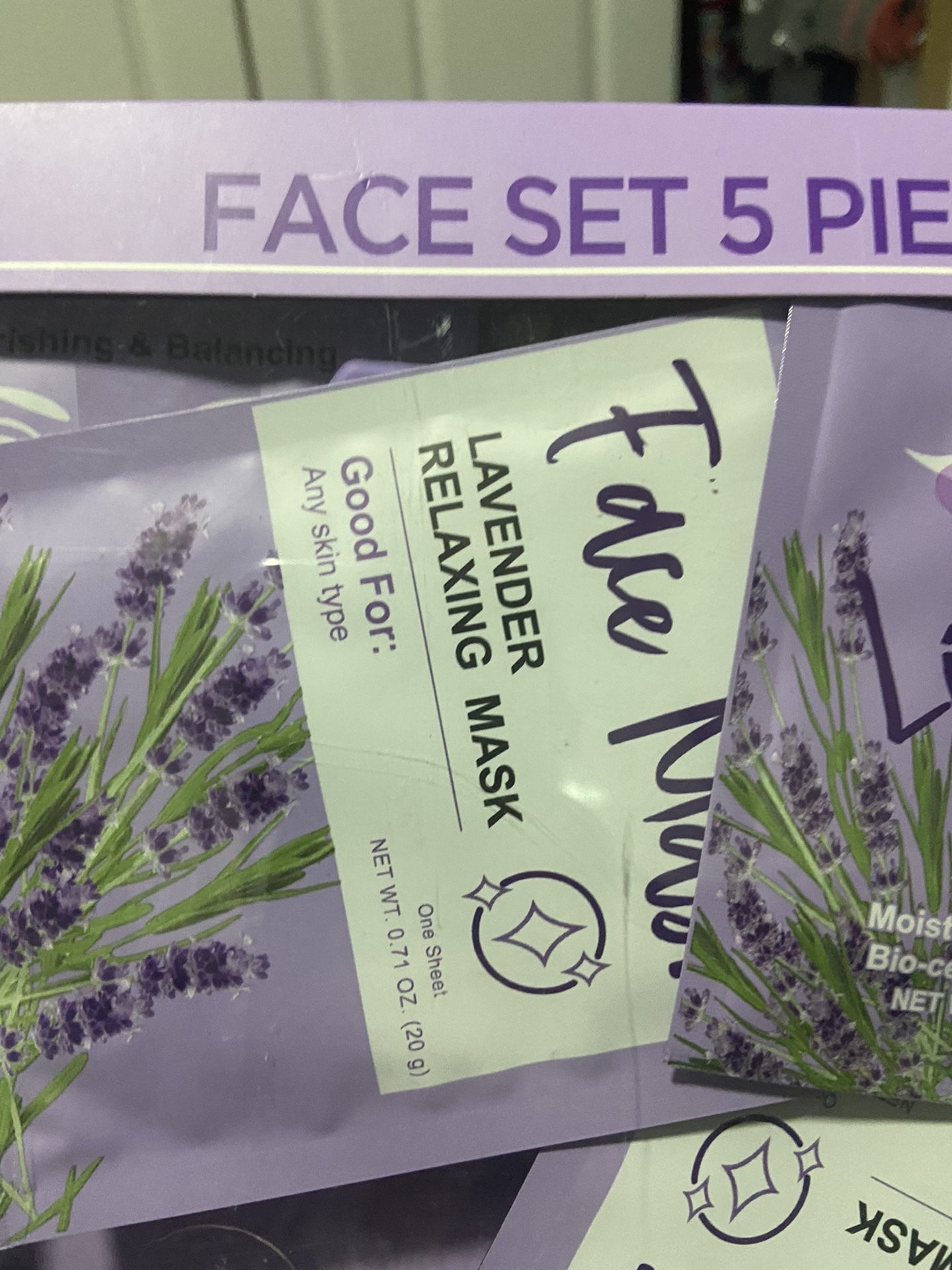 Pack of 5 woman's face masks 10% first day posted