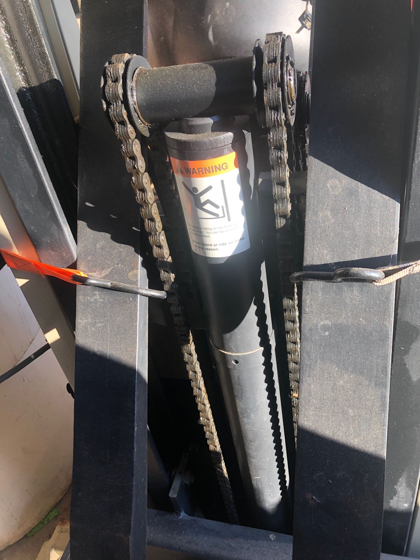 Crown MT20 forklift walk behind stacker