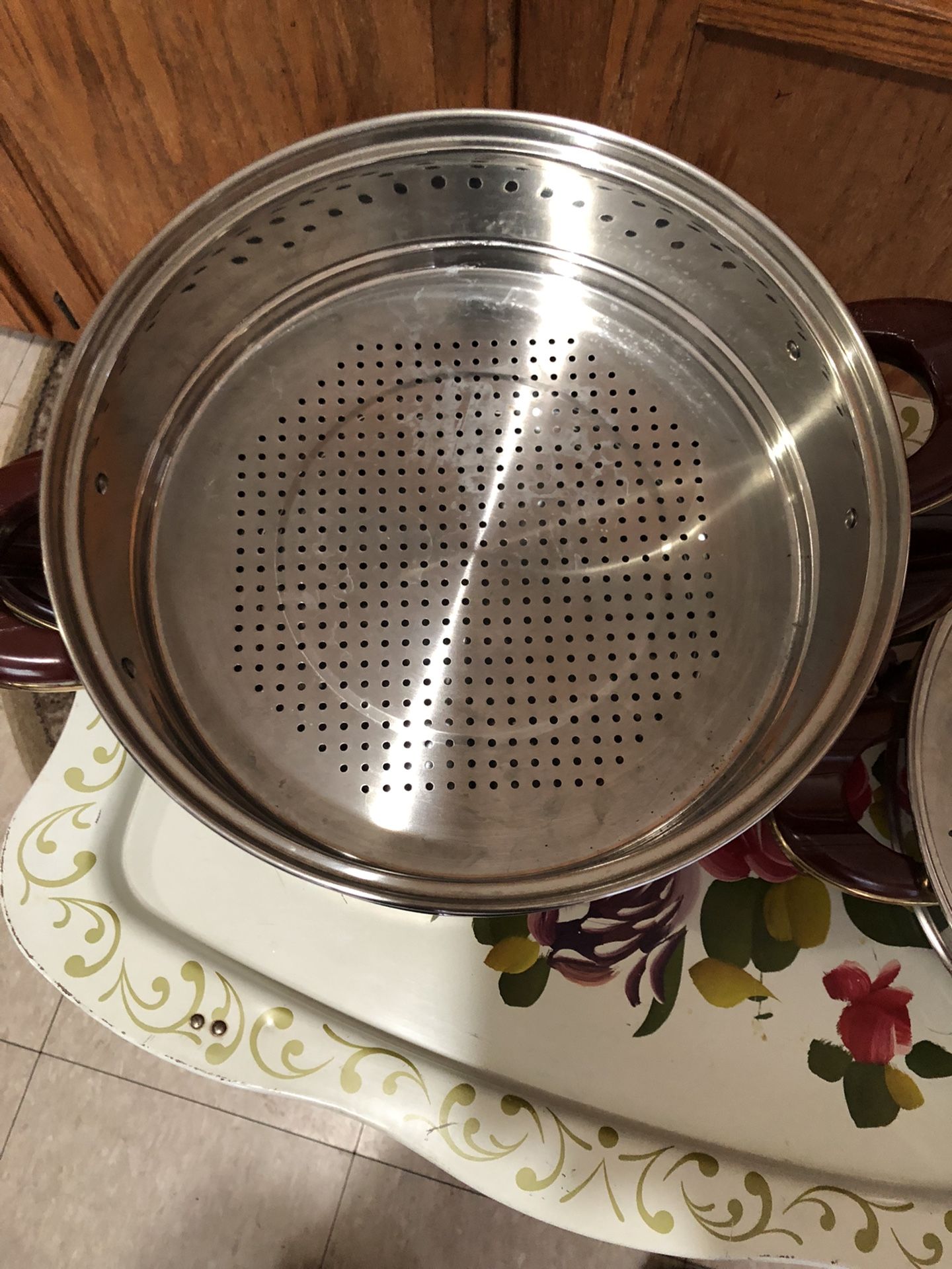 Stovetop steamer to tears plus pot