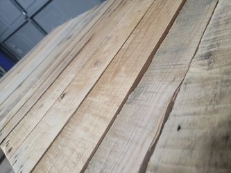 Pallet Wood Coffee Table Thumbnail