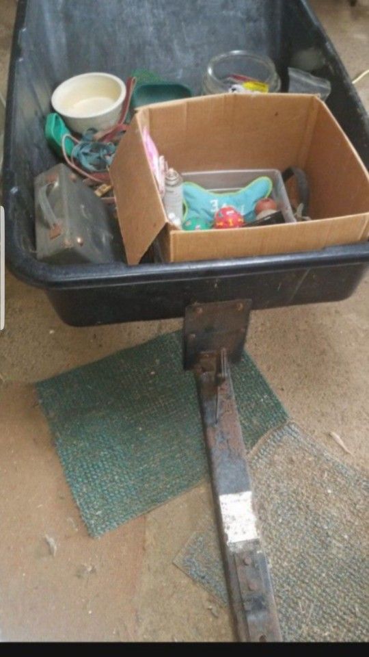 , CLOTHES, TOYS, HOUSEHOLD. TOOLS AND GARDEN .STUFF
