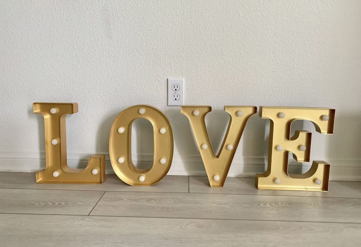 3D Letters “Love” Gold Color Led Bulbs