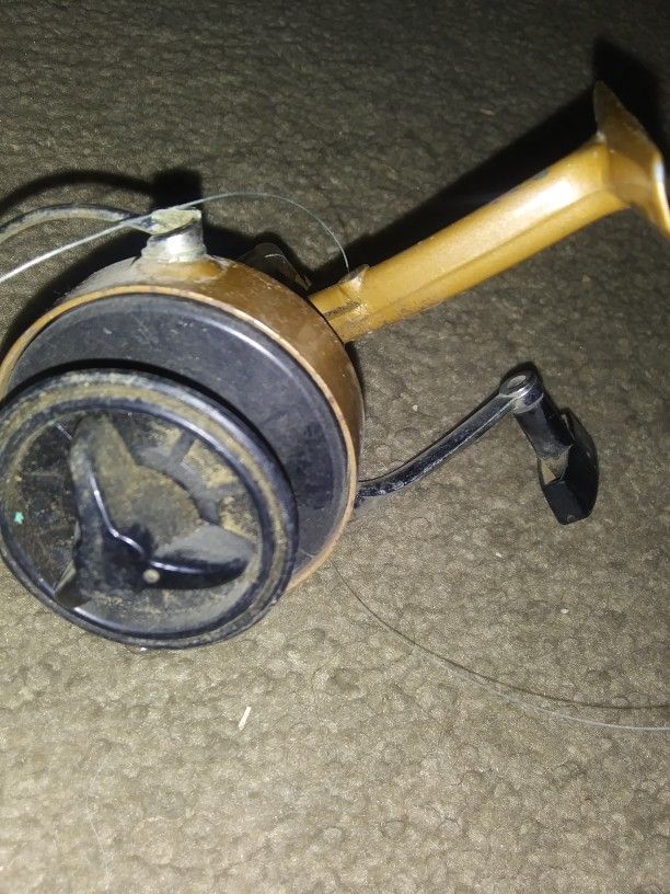 VINTAGE SPINNING REELS