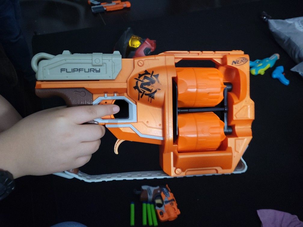 2 Nerf Guns
