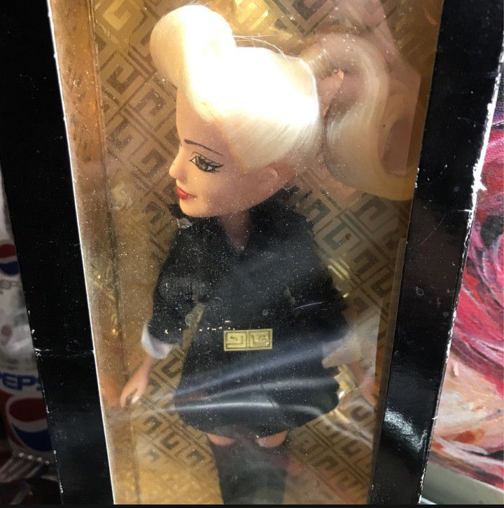 GWEN STEFANI TOY DOLL, LIMITED ADDITION, 2007 ACTION FIGURE