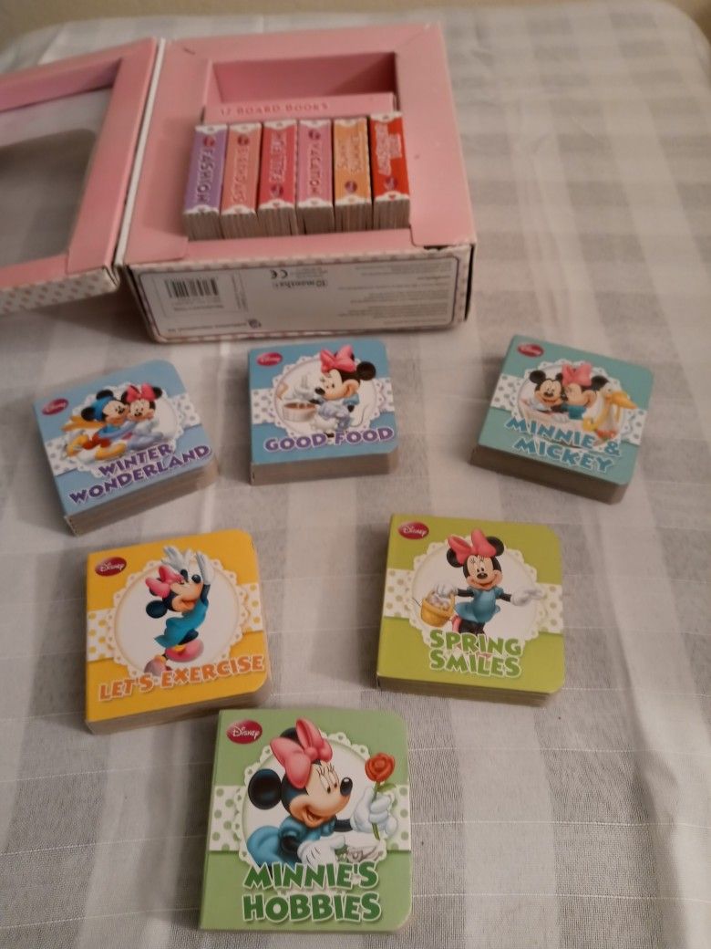 BOOK A BLOCK - 12 Minnie Mouse books .