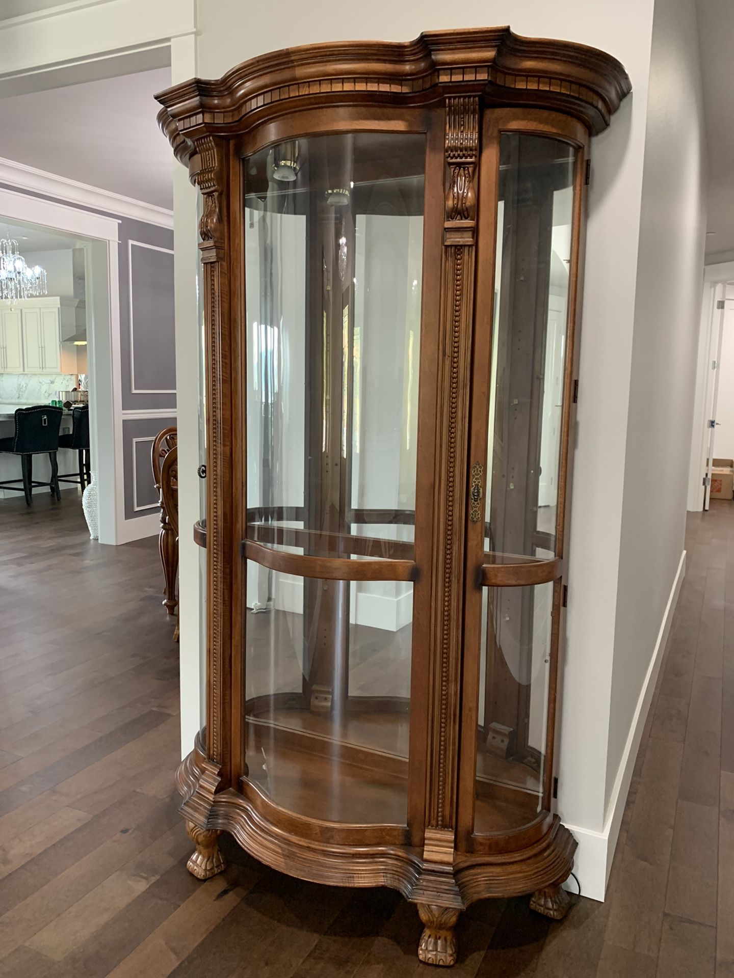 Beautiful Solid Wood Curio Cabinet Set