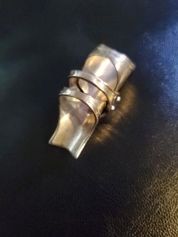 Antique Silver Ring. 3 Pieces. Is Very Old. 3pieces Made In To One. It Is Permanently Together This Way  Thumbnail