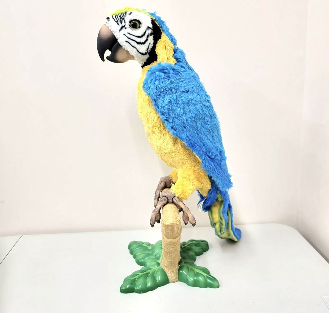 2007 Hasbro Furreal Friends Squawkers McCaw Parrot 
