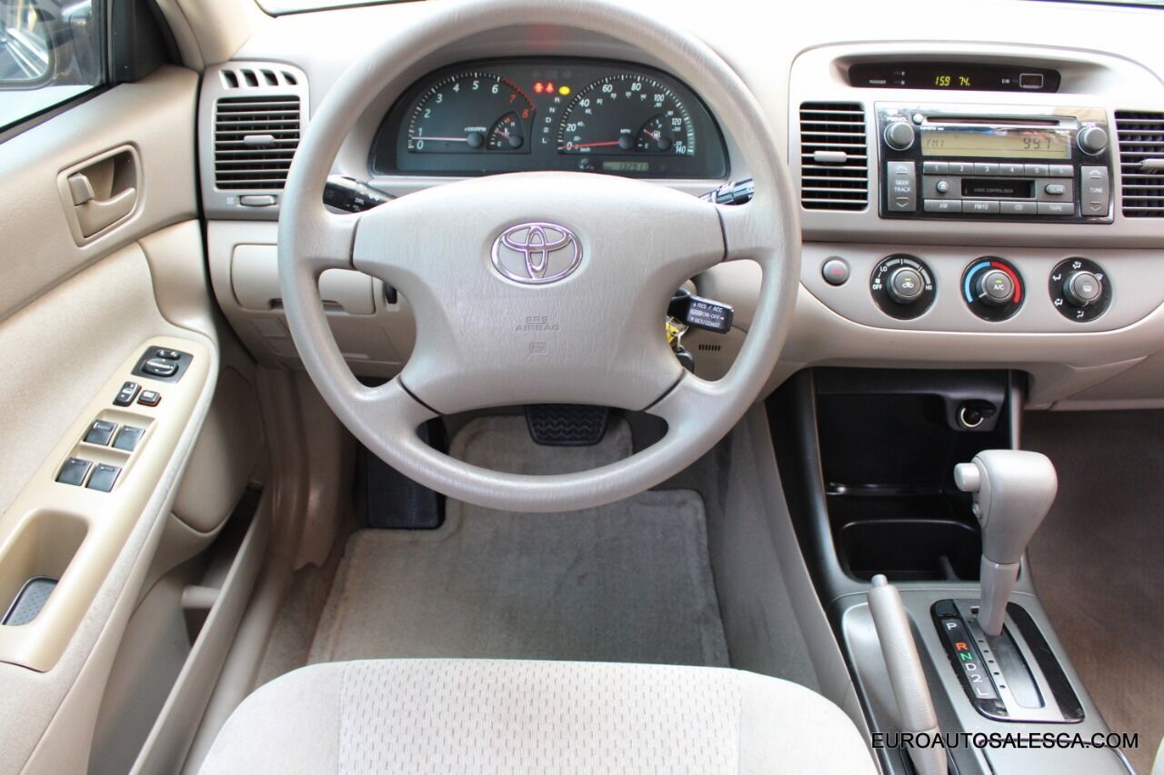 2004 Toyota Camry