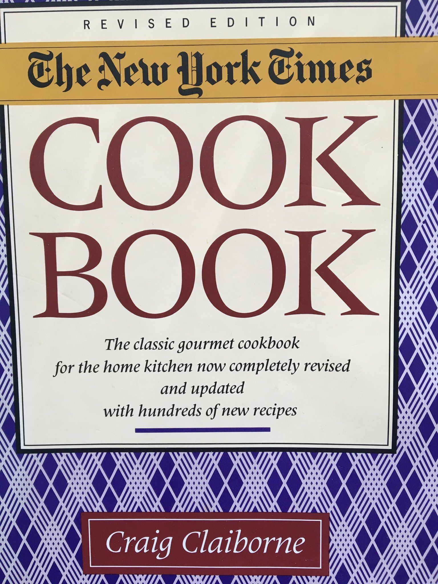 The New York Times Cookbook Revised Edition classic cookbook 800 pages, 1990, very good condition