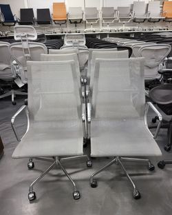 LIKE NEW! 100% AUTHENTIC EAMES HERMAN MILLER ALUMINUM GROUP EXECUTIVE MANAGEMENT CHAIRS PLATINUM MESH HIGH-BACK 12 AVAILABLE!  Thumbnail