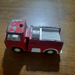 Lot Of 7 Vintage Metal Body Toy Trucks And Cars Thumbnail