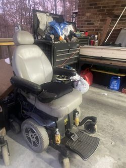 2 Wheelchairs Needs Work Not Sure What’s Going On With Them  Thumbnail