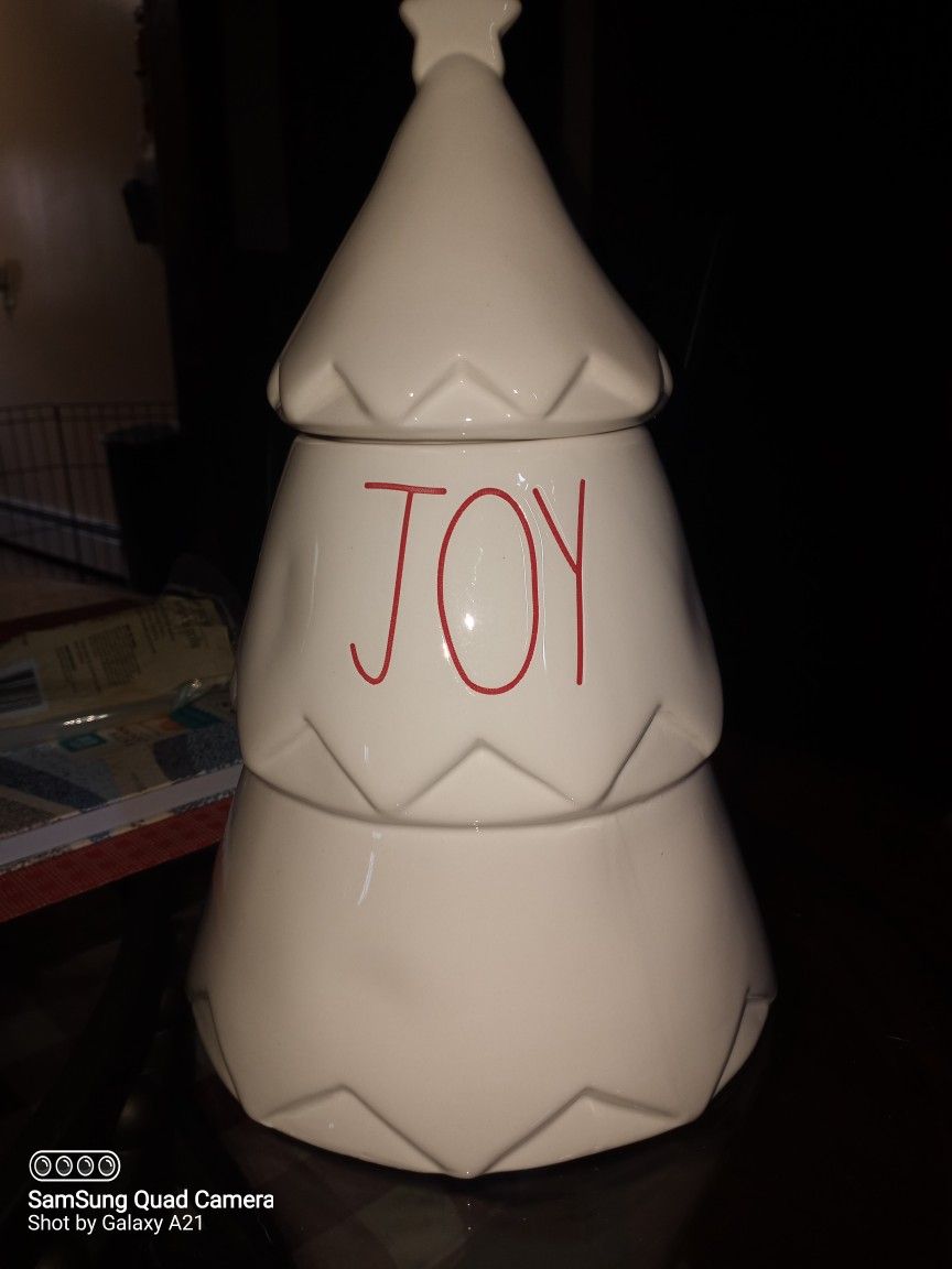 Rae Dunn Christmas Cookie Jar And Dog Bowl