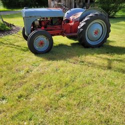 Ford 8N Tractor With Extras Thumbnail