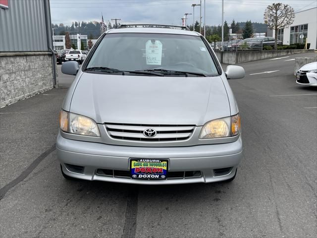 2002 Toyota Sienna