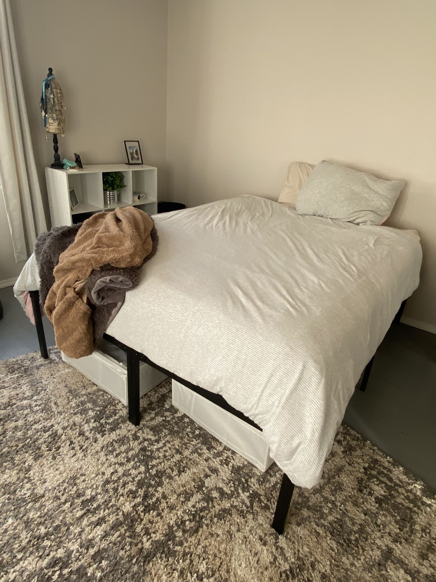 Queen Pillowtop Mattress, Boxspring, and Bed frame 