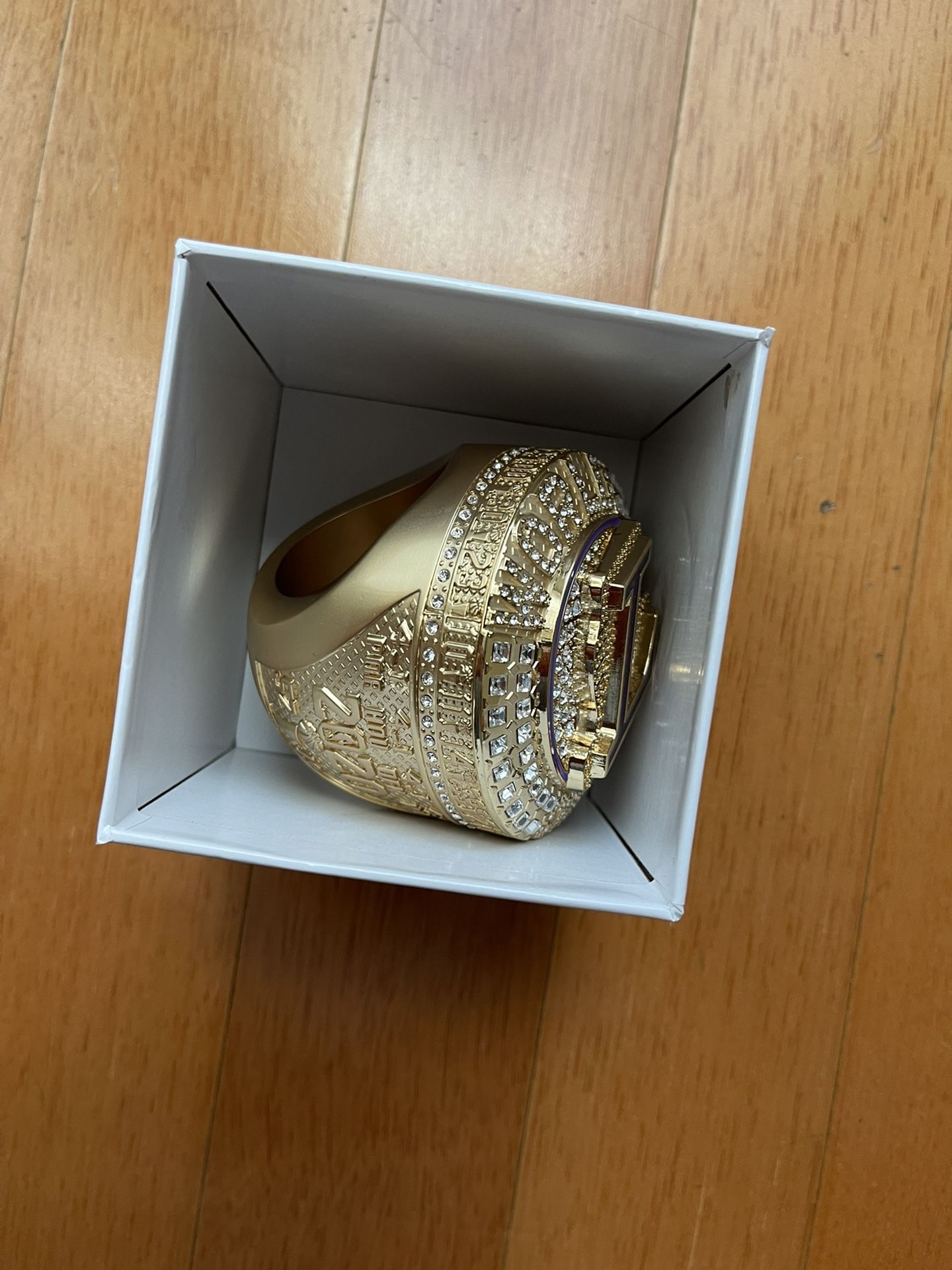 Los Angeles Lakers NBA 2020 Championship Paperweight Ring Season Ticket Gift
