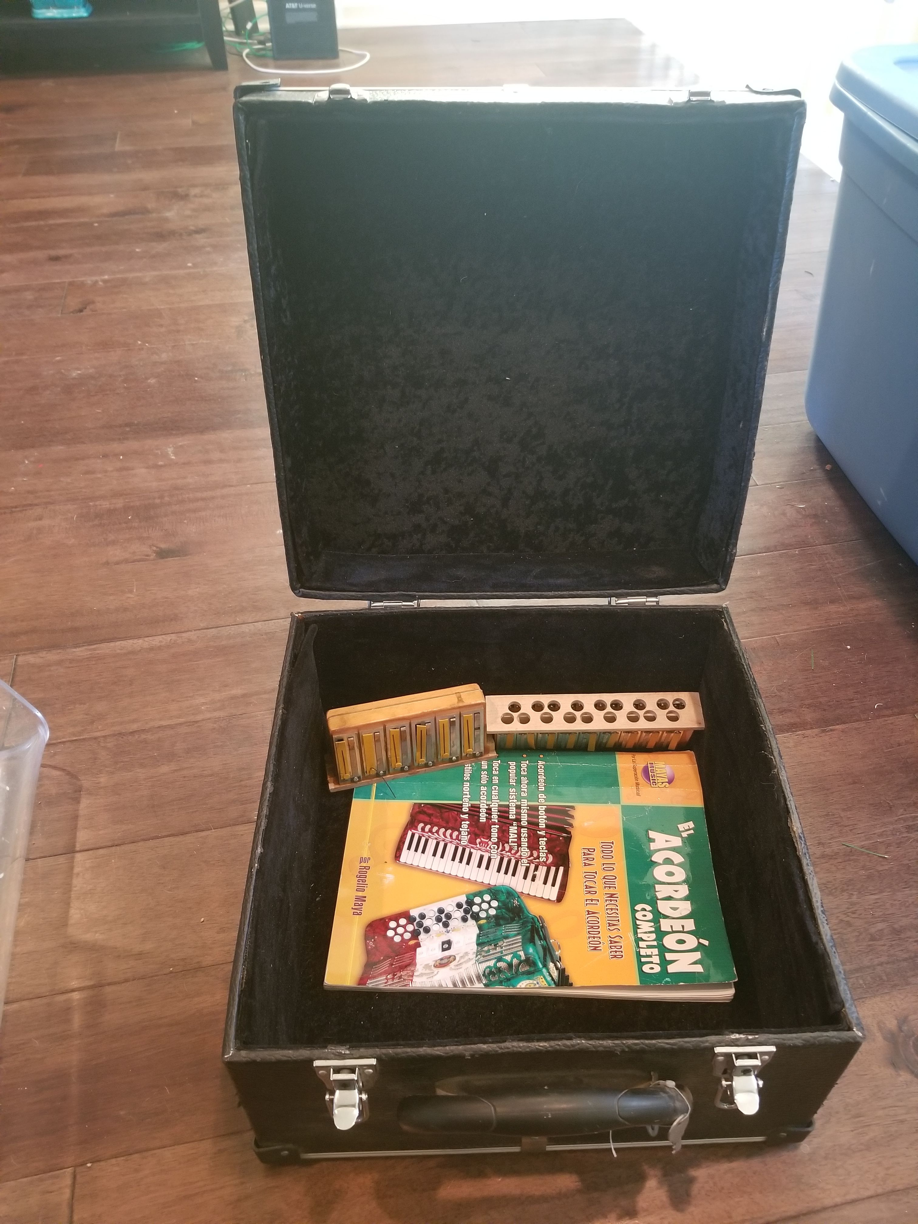 yingjie accordion for Sale in Santa Clarita, CA OfferUp