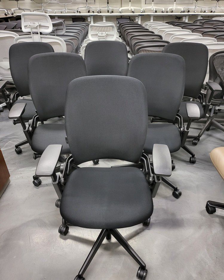 RATED #1 CHAIR STEELCASE LEAP V2 FULLY ADJUSTABLE 4D ARMS & LUMBAR SUPPORT REAR TILT LOCK TILT TENSION SEAT DEPTH ADJUSTMENTS MANY AVAILABLE! 