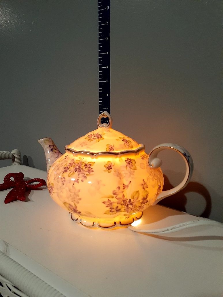 Light up teapot