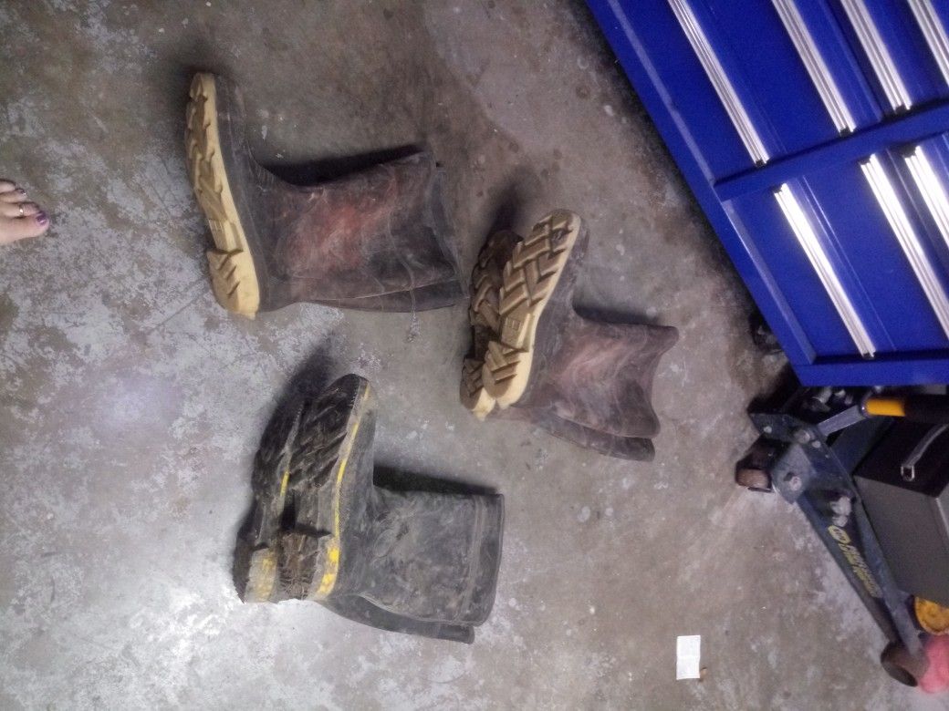 Rubber Boots 3 Pairs Size 11