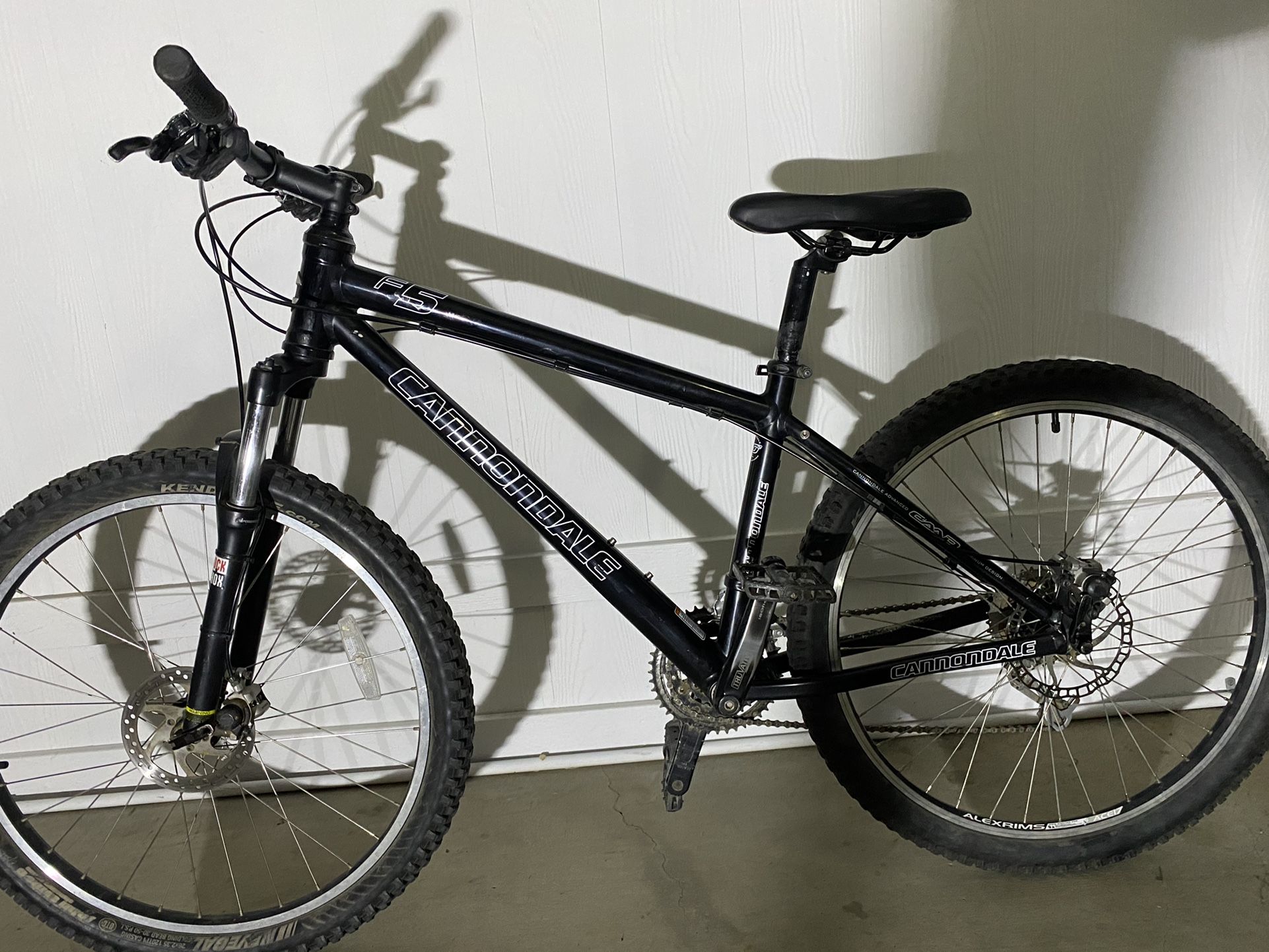 cannondale f5 mountain bike