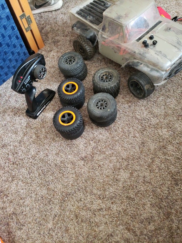 1/10 Scale Traxxas Slash VXL 2wd