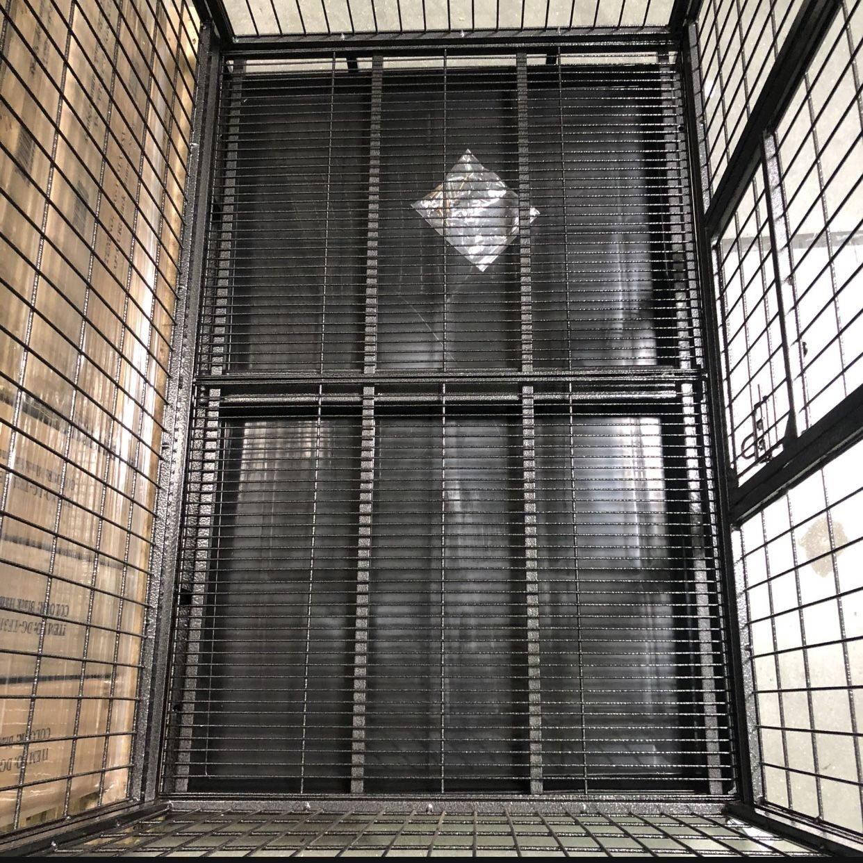 XL 43HD Dog Kennel Brand New In Box Or Put Together $20 Extra๐๐บ๐ธ Truck Required For Pick Up๐
