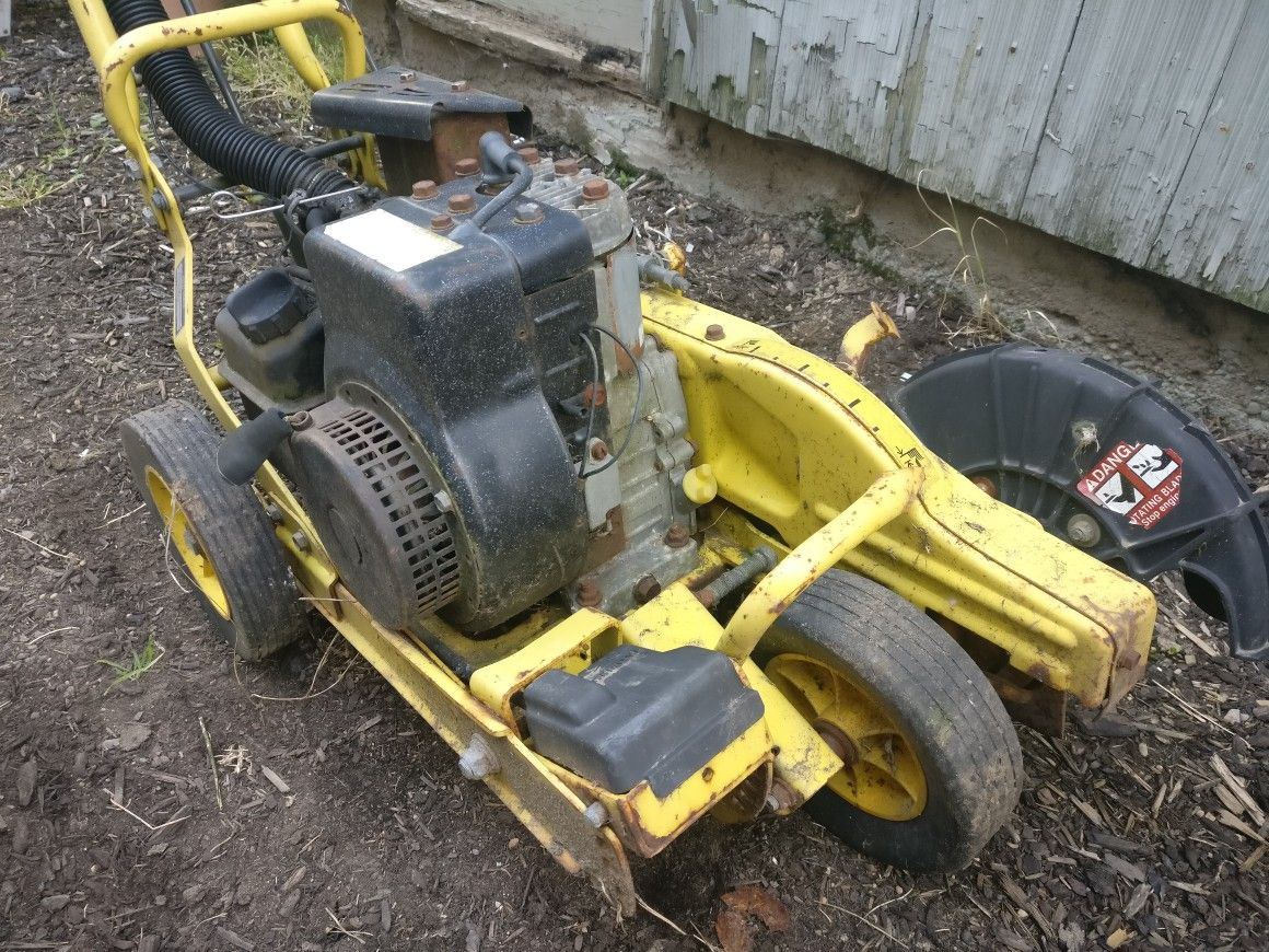 John Deere E35 Edger for Sale in Seattle, WA - OfferUp