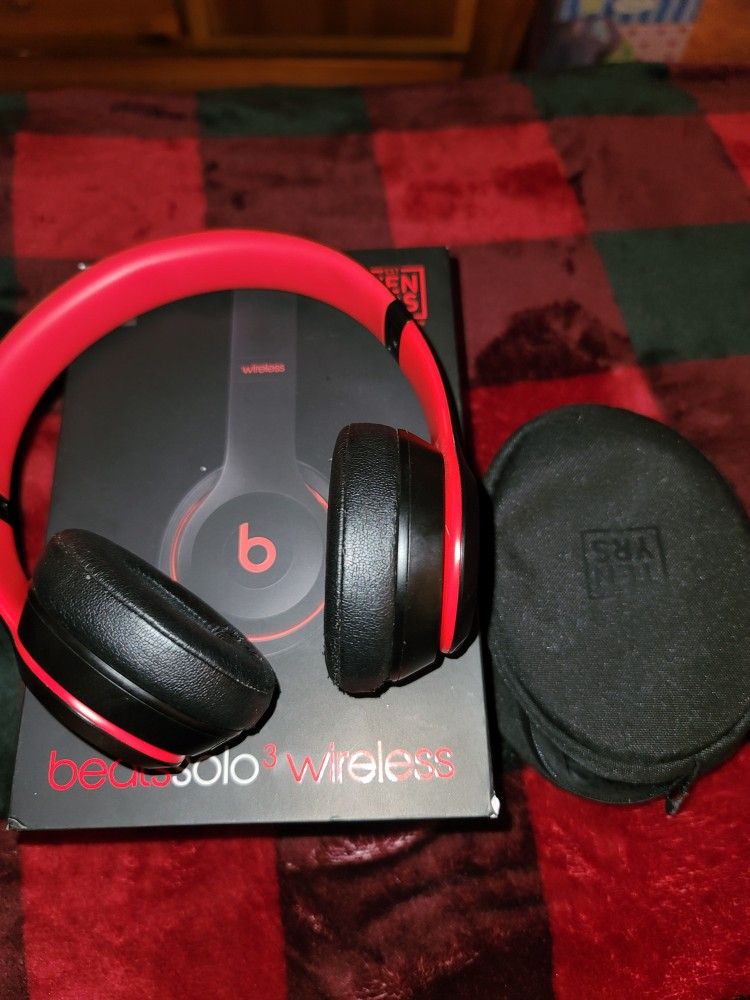 Beats Solo 3 Wireless Headphones