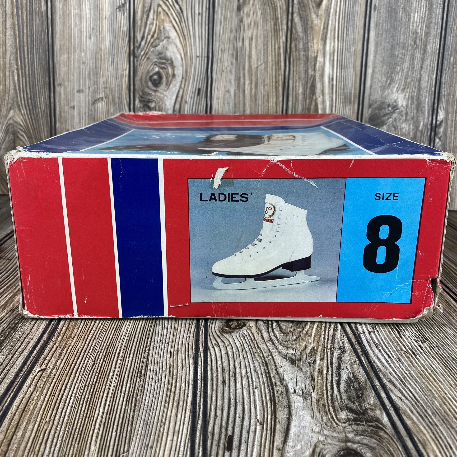 VINTAGE Figure 8's Ice Skates White Size 8 ladies lace-up