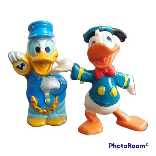 Set of 4 Disney 80s and 90s Donald Duck pve figures
