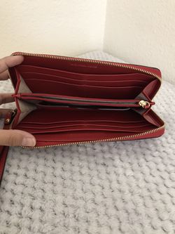 MK wallet Thumbnail