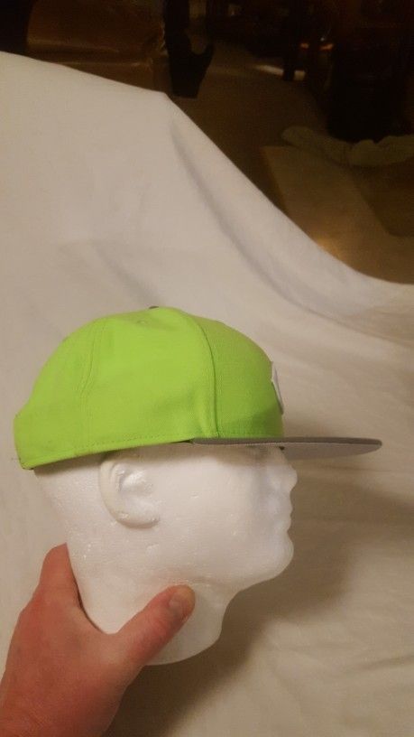 Cincinnati Reds New Era 9fifty Hat Snapback Size Medium / Large Neon Green