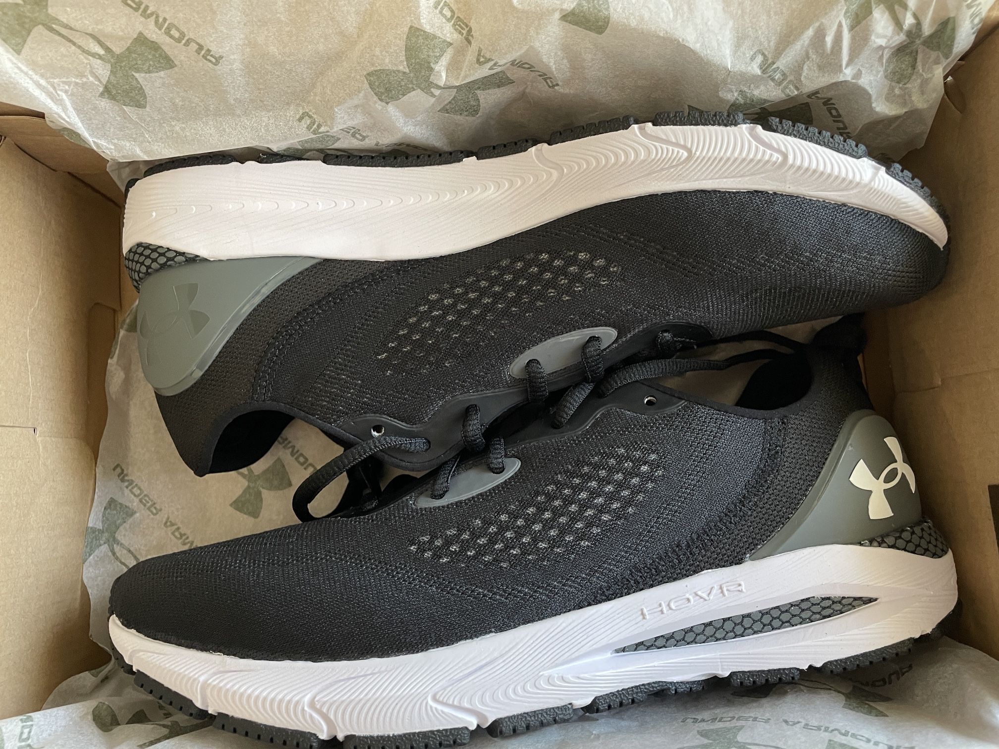 Men's Under Armour HOVRâ„¢ Sonic 5 Running Shoes (Size 9.5) (New) (OBO)