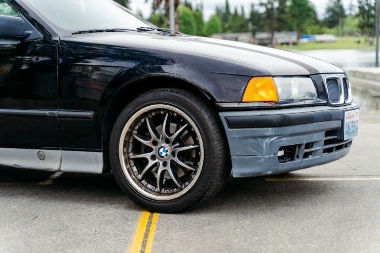 1992 BMW 325i
