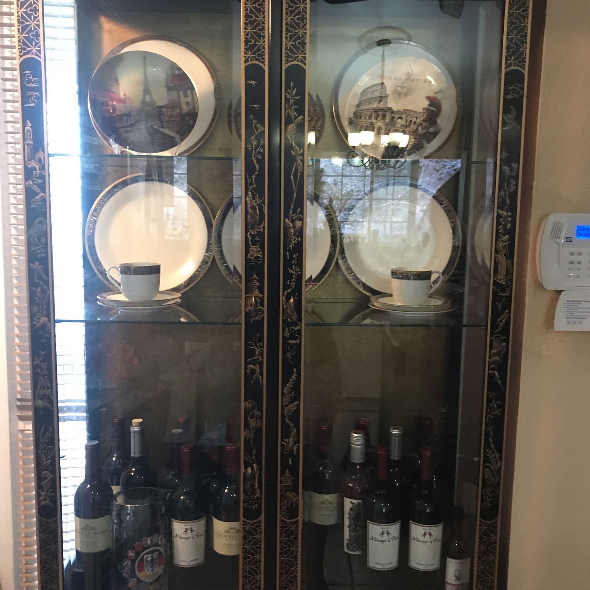 Black Curio