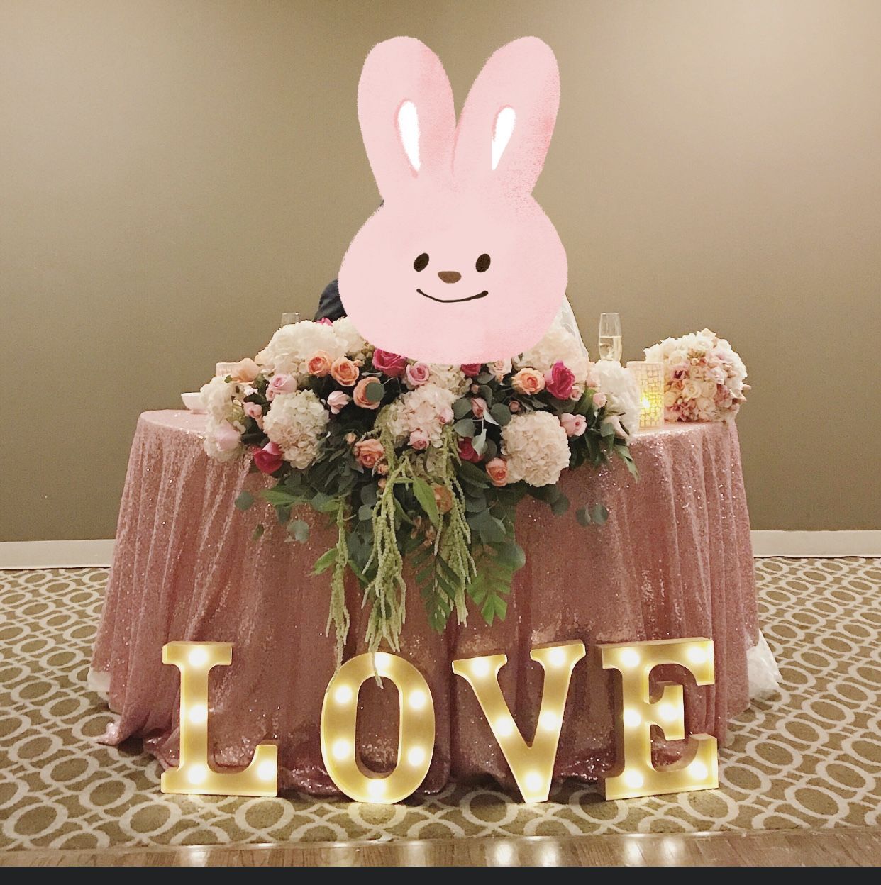 Love Sign For Wedding, Gold Color LED Light Love