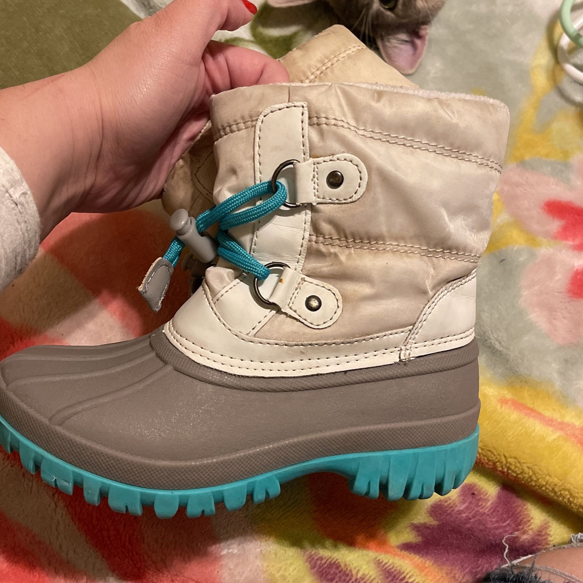 Girl snow boots 🥾
