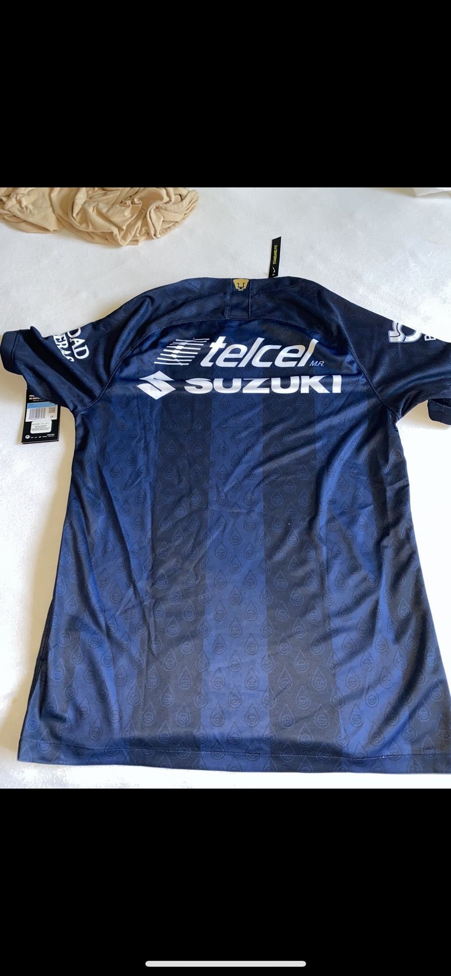Pumas Jersey New With Tags Size Is Medium