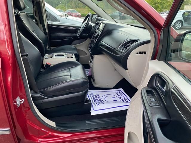 2013 Chrysler Town & Country