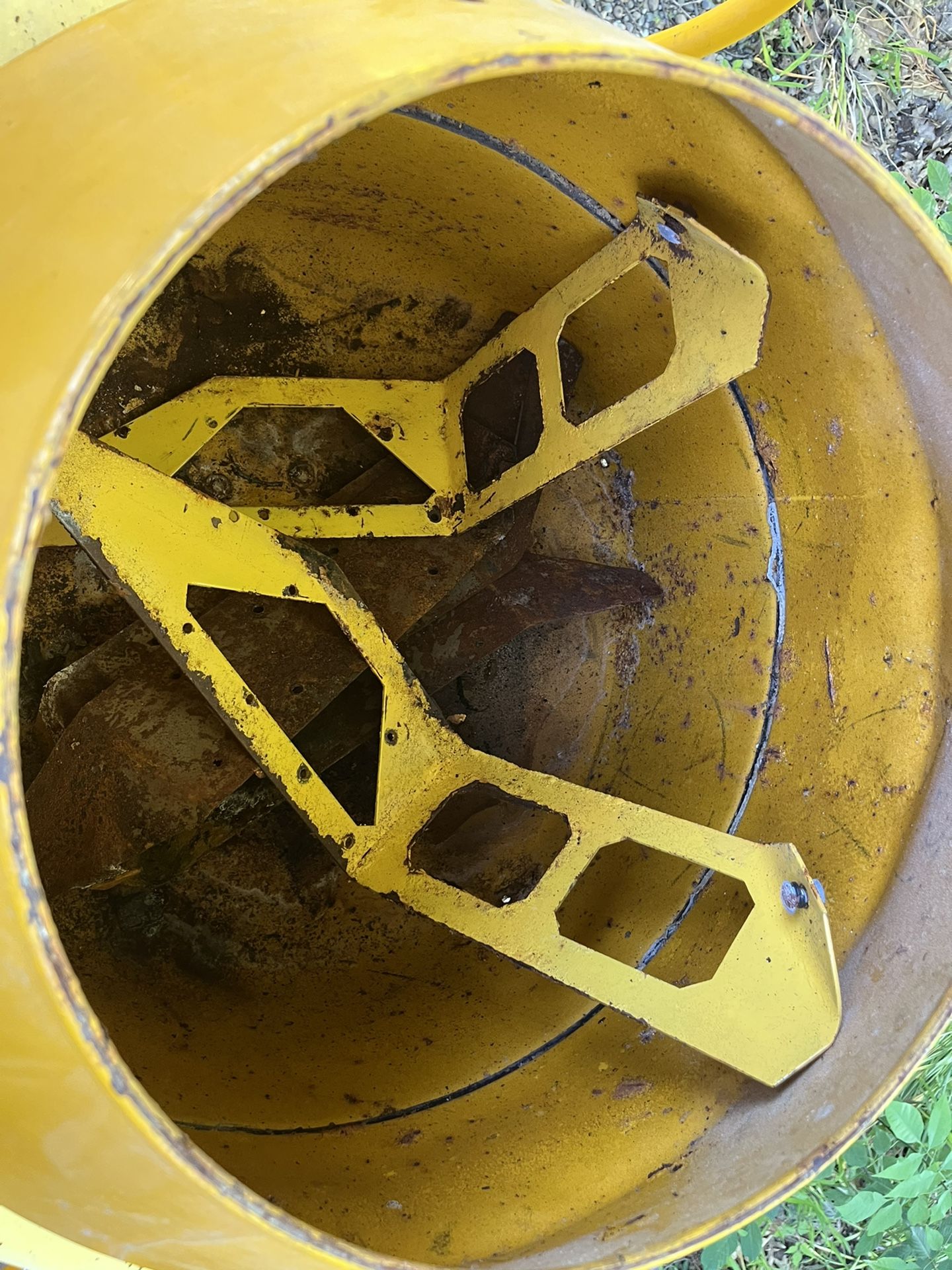 Clarke Portable Mixer