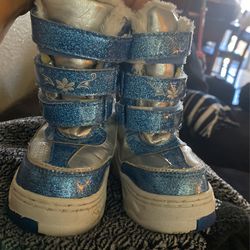 Frozen Snow Boots Size 6c Only $10 Thumbnail