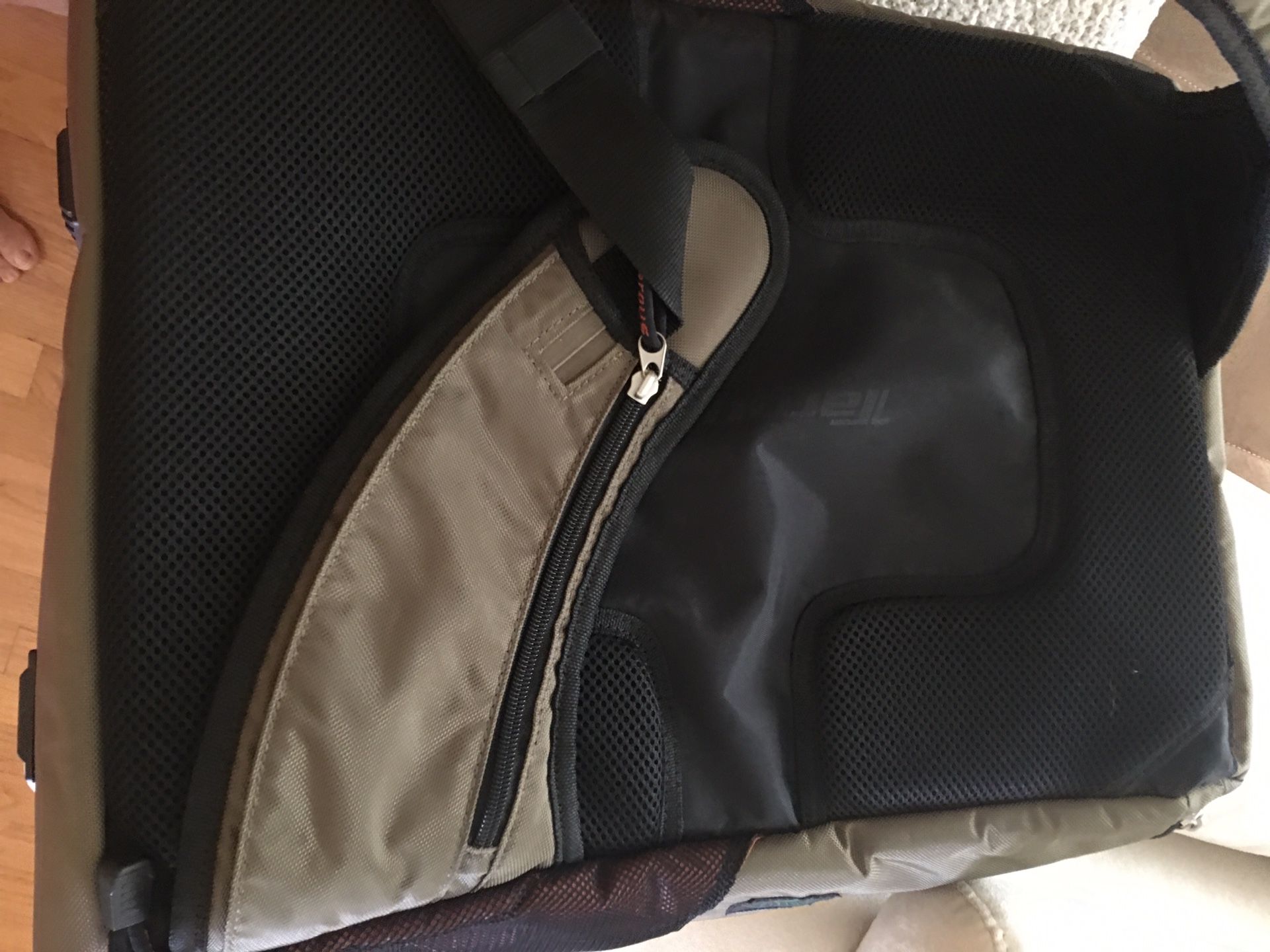 New Targus Ecosmart Laptop One Shoulder Backpack