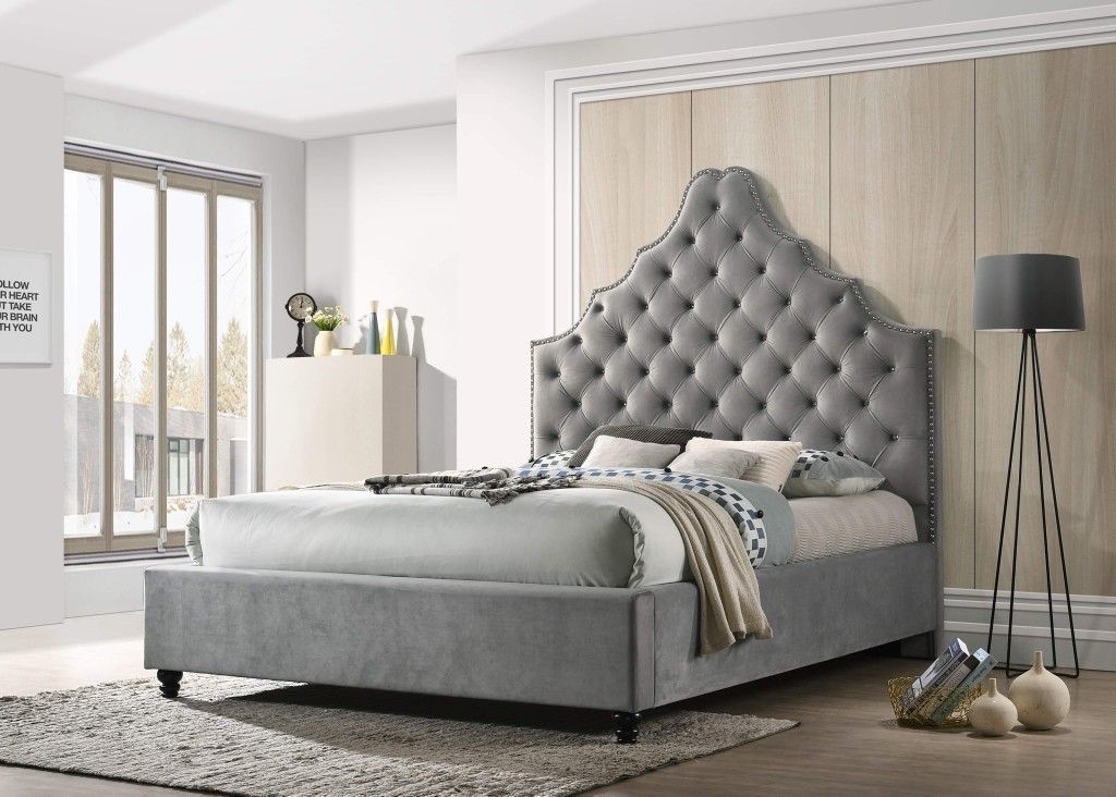 GLAM GRAY VELVET HIGH HEADBOARD TUFTED QUEEN SIZE BED FRAME PLATFORM STYLE - CAMA