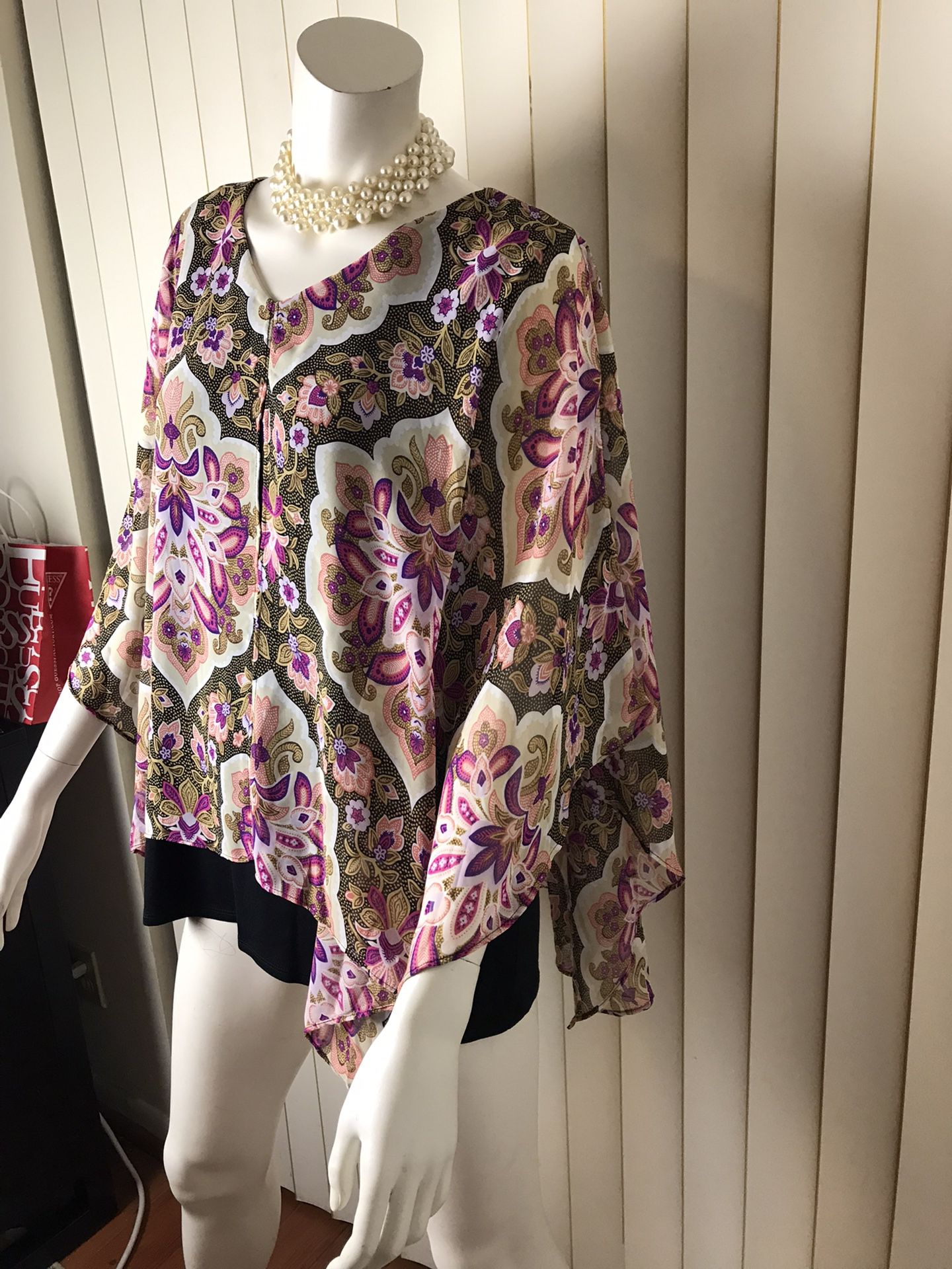 Women’s Chiffon Top/poncho/blouse/size XL/brand New