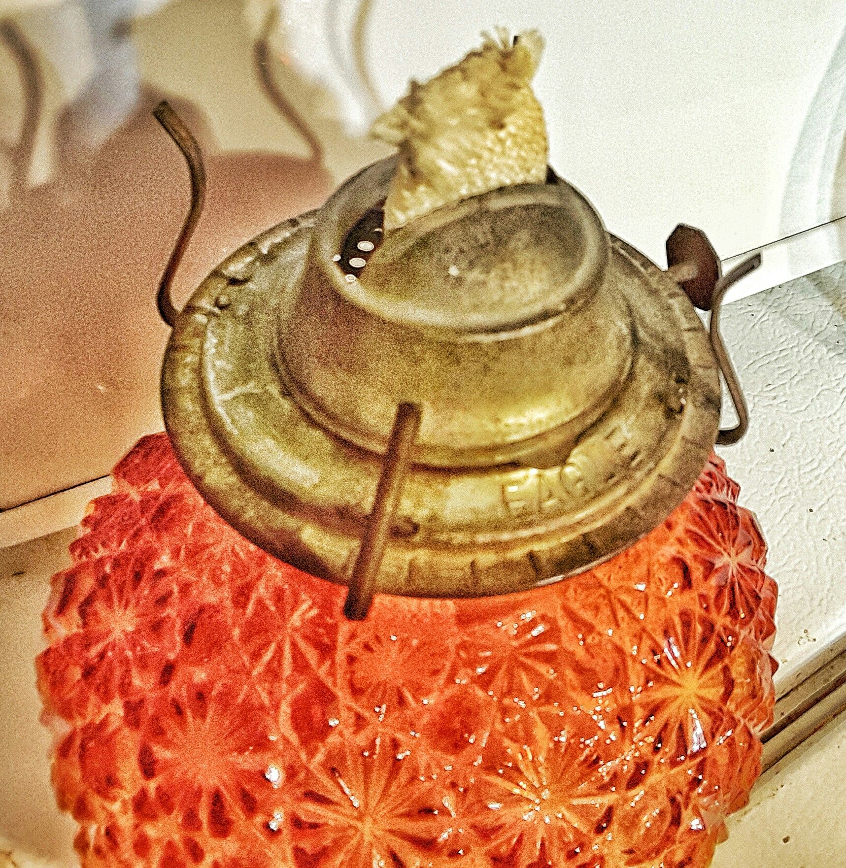 Vintage EAPG pressed glass AMBERINA Buttons and Bows oil lamp